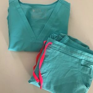 Neon Blue Figs Set (NWOT)